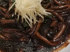 响油鳝糊-吴越荣记苏州菜·松鼠桂鱼100%活鱼现做(斜塘老街店)