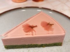 樱花草莓芝士蛋糕-城市露台景观餐厅(淮海路店)