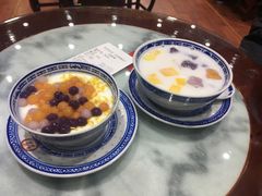双皮奶-五条人糖水铺(武林总店)