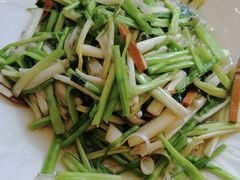 水芹炒香干-小春农家乐