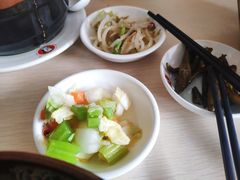 免费咸菜-闫家驴肉老店(华电一校店)