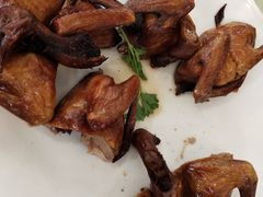 红烧乳鸽-天鲜阁·海鲜粤菜·33年老字号(石槎白云站店)