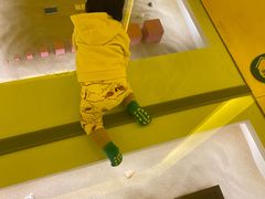 -乐融婴幼儿成长中心(四季青校区)