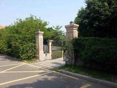 花园跑道入口处-厦门悦华酒店