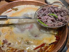 -洱火云南酸菜牛肉火锅(石景山当代商城店)