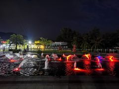 -亚龙湾中心广场