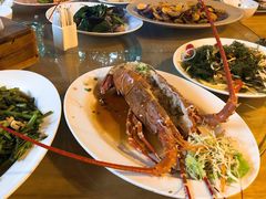 -拉威海鲜市场