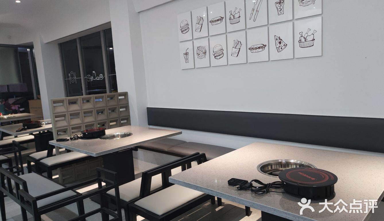 刚发现一家宝藏美食店