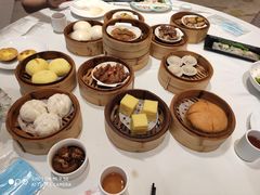 -万龙洲海鲜(大兴绿地缤纷城店)