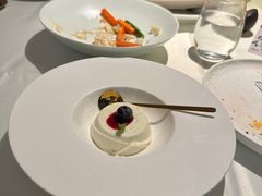 -MONICH牛排融合餐厅(和义大道购物中心店)