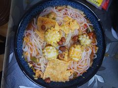 -丽丽三鲜螺蛳粉(田林路店)