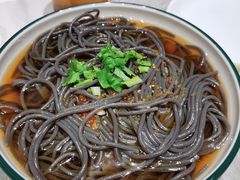 -何适山庄(水长城P2停车场店)