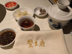 古越龙山黄酒-成隆行·蟹王府(九江路店)