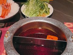 -牛YO寿喜烧·铁板烧和牛火锅自助(市府恒隆店)