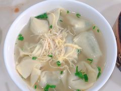 菜肉大馄饨-绿杨馄饨临顿路店