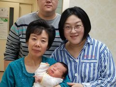 -爱贝佳母婴护理服务中心·月嫂育儿嫂(鲁迅路店)