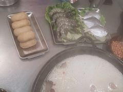 -鹿鸣山草本茶香火锅(园西路店)