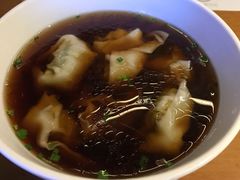 野荠菜鲜肉馄饨-南小馆(迪士尼小镇店)