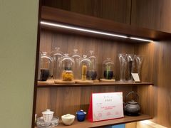-荷风细雨·中国茶宴(世纪大道店)