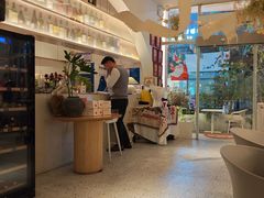 -春树下·树屋花房西餐厅(罍街AS1980店)