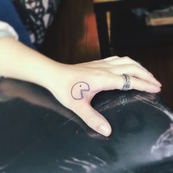 -SNOW TATTOO STUDIO