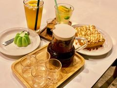 -花苑里咖啡(威远店)