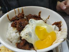 劲辣川椒牛肉蛋饭-新记餐厅(香槟大厦店)