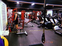 -坚果健身24小时工作室(定西路店)