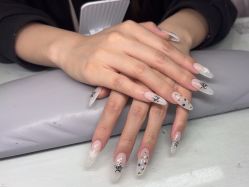 -美画轻奢美甲美睫