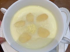 椰奶炖鸽蛋燕窝-金燕庄·KINGS(万象城店)