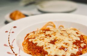 Cheese and Beef Sauce Pasta