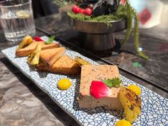 -LESCEDARS Brasserie Bistro香柏树