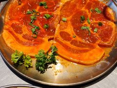 秘制黑猪排-合易泓烤肉•首创生椰大油边(宁山路店)