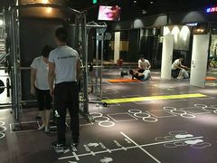 -VLines耀能运动24小时·月付制健身(京广桥店)