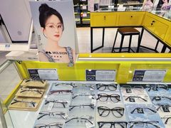 -诺柯视眼镜-蔡司依视路官方工厂店(淞南一店)