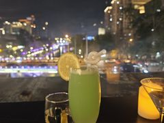 -Tipsy Bar•屋顶露台酒吧&水烟吧