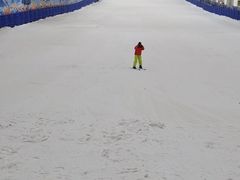 -乔波室内滑雪场