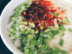 -陇上全荟兰州传统牛肉面(延吉路店)