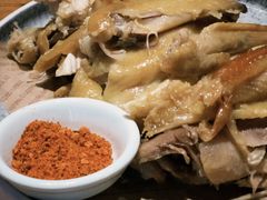 -头上红煨盐鸡·非遗院子餐厅