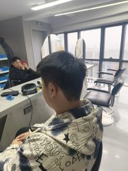 点击看大图 -宫铭烫发染发接发店