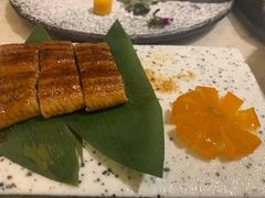 蒲烧鳗鱼配秘制鳗鱼汁-广州瑞士酒店瑞初日本料理·铁板烧