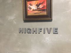 -HIGH FIVE哈福手工汉堡(桂林路店)