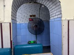 -洞庭洲·防空洞火锅·铜锅涮肉·烧烤(新百广场店)