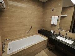 -绍兴鉴湖君澜大酒店
