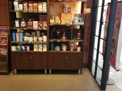 零售区-星巴克(杭州西湖银泰1F店)