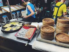 -六合夜市