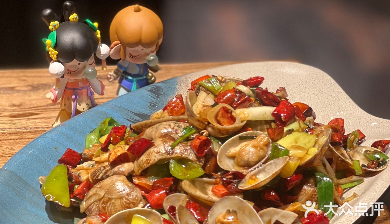 在星空帐篷里吃饭！约会首选地！！