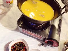 -鲜入围煮花胶鸡海鲜火锅