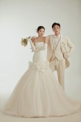 点击看大图 -至臻微拉婚纱摄影
