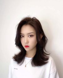 -首脑美发沙龙
